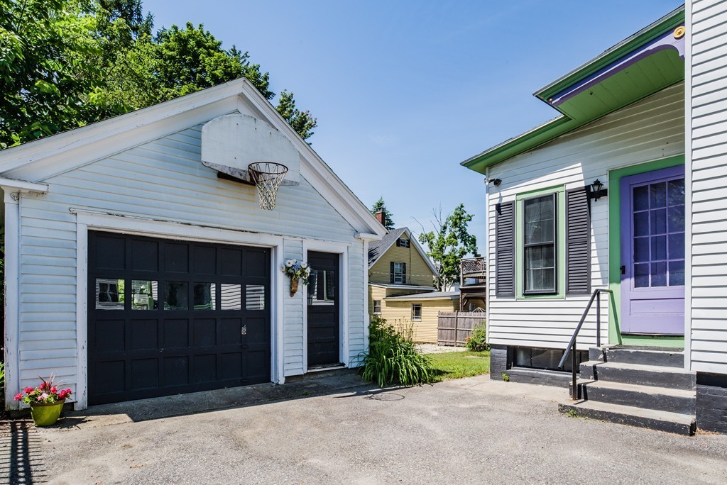 79 Prospect Street Clinton, MA 01510 - Photo 5 of 24 Gallery Image 5