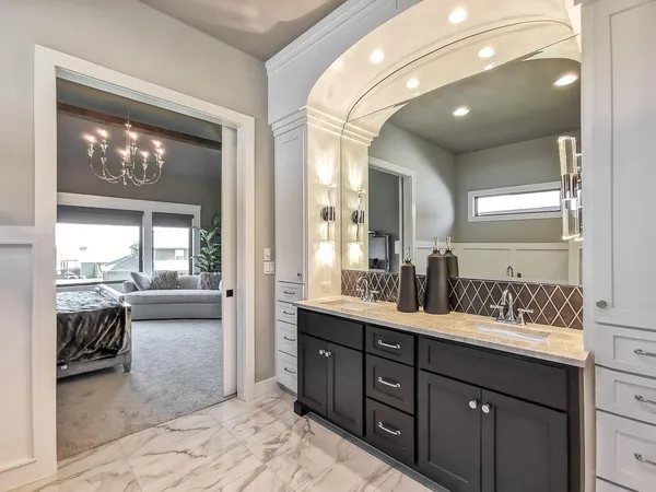 $1,282,900 | 2908 Northeast 102nd Street, Kansas City, MO 64155