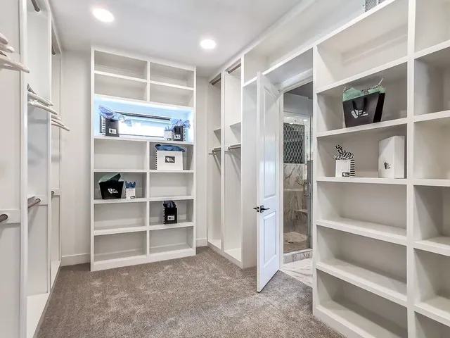 $1,282,900 | 2908 Northeast 102nd Street, Kansas City, MO 64155