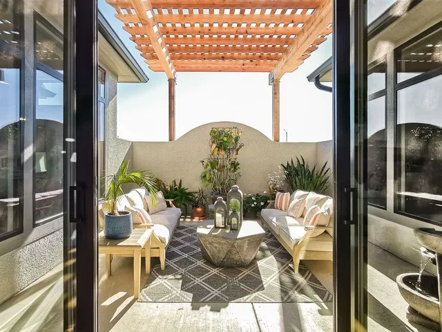 $1,282,900 | 2908 Northeast 102nd Street, Kansas City, MO 64155