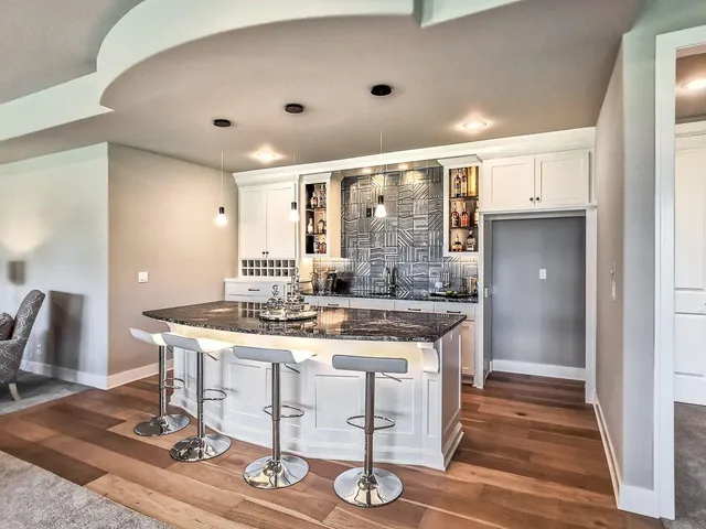 $1,282,900 | 2908 Northeast 102nd Street, Kansas City, MO 64155