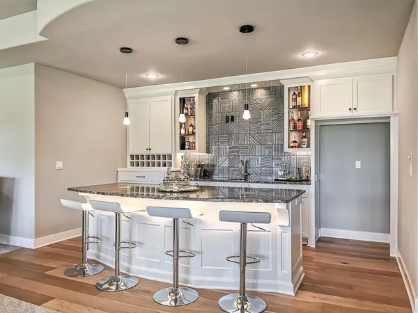 $1,282,900 | 2908 Northeast 102nd Street, Kansas City, MO 64155