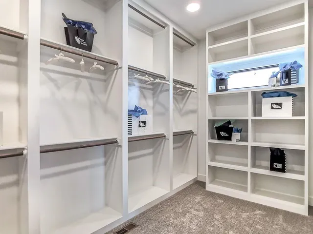 $1,282,900 | 2908 Northeast 102nd Street, Kansas City, MO 64155