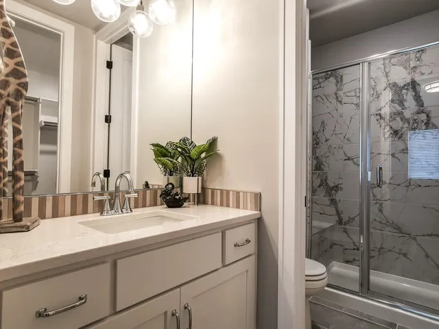 $1,282,900 | 2908 Northeast 102nd Street, Kansas City, MO 64155