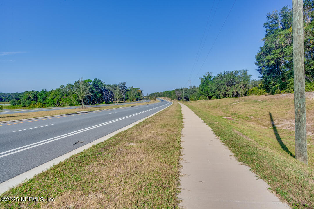 1926 Highway 20 Hawthorne, FL 32640 - Photo 10 of 13 a view of a yard with an outdoor space