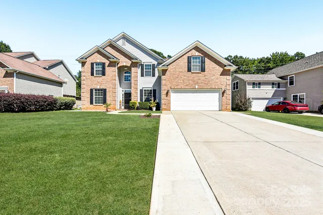 $595,000 | 2632 Windsor Chase Drive, Matthews, NC 28105