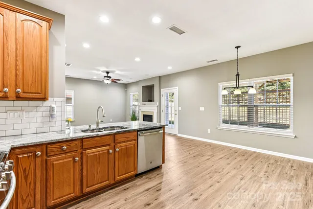 $595,000 | 2632 Windsor Chase Drive, Matthews, NC 28105