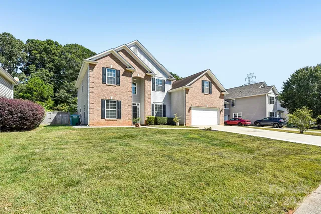 $595,000 | 2632 Windsor Chase Drive, Matthews, NC 28105