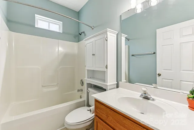 $595,000 | 2632 Windsor Chase Drive, Matthews, NC 28105