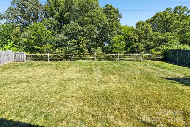 $595,000 | 2632 Windsor Chase Drive, Matthews, NC 28105