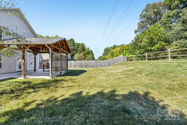 $595,000 | 2632 Windsor Chase Drive, Matthews, NC 28105