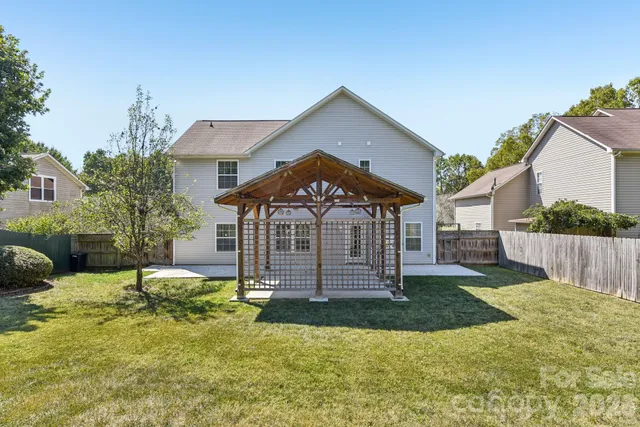 $595,000 | 2632 Windsor Chase Drive, Matthews, NC 28105