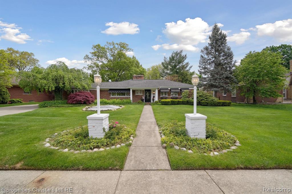 511 South Gulley Road Dearborn, MI 48124 - Photo 1 of 41