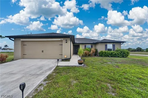$334,900 | 4060 Northwest 36th Avenue, Cape Coral, FL 33993