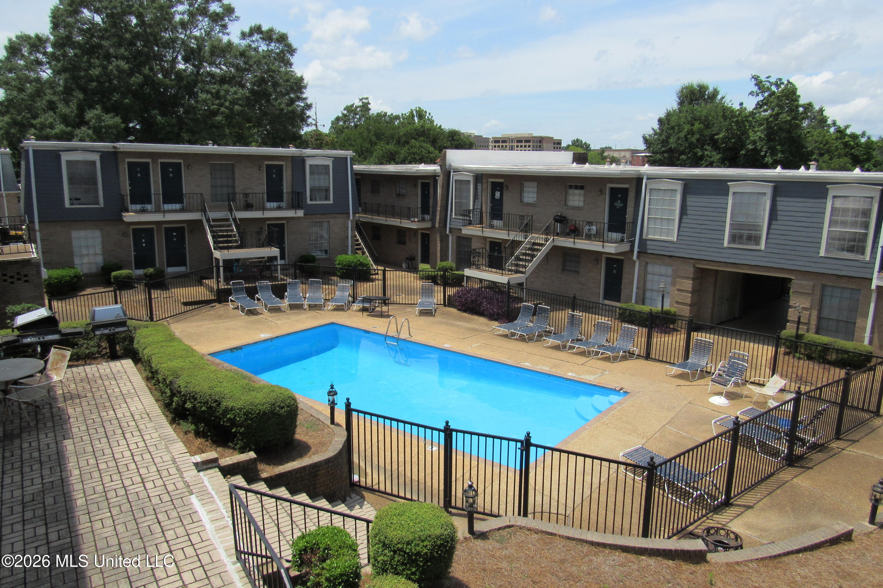 949 Morningside Street, Unit D21 Jackson, MS 39202 - Photo 3 of 13 7CD8153E-8EF5-4D66-BB90-697594455076