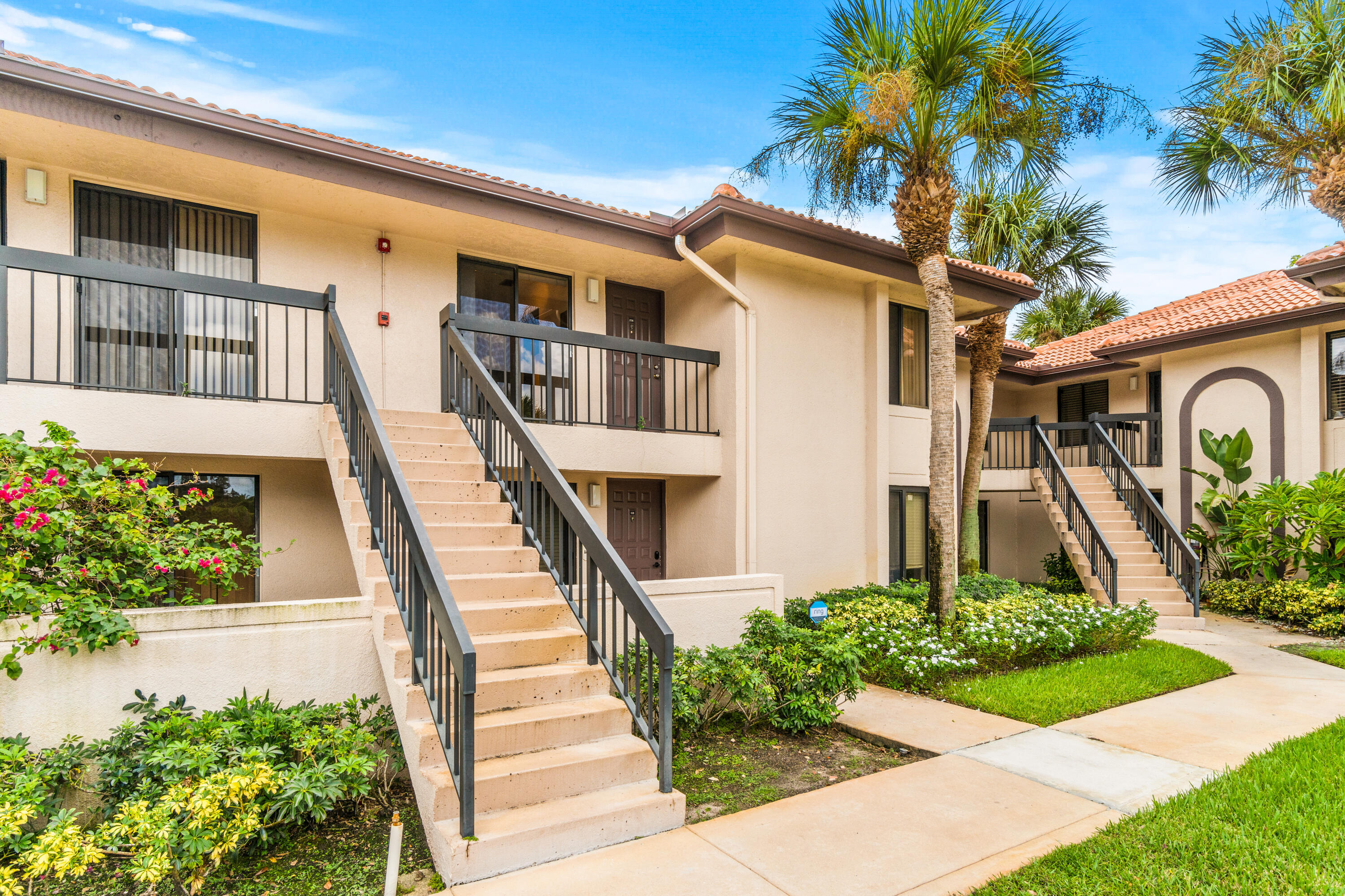 5151 West Club Circle, Unit 206 Boca Raton, FL 33487 - Photo 1 of 22 Front