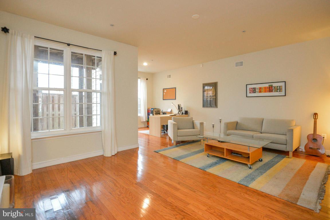 8158 Mississippi Road Laurel, MD 20724 - Photo 12 of 15 Family Room