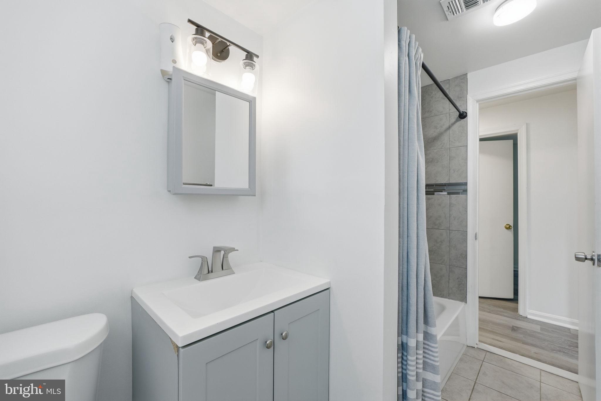 9705 Locust Avenue Lanham, MD 20706 - Photo 19 of 37