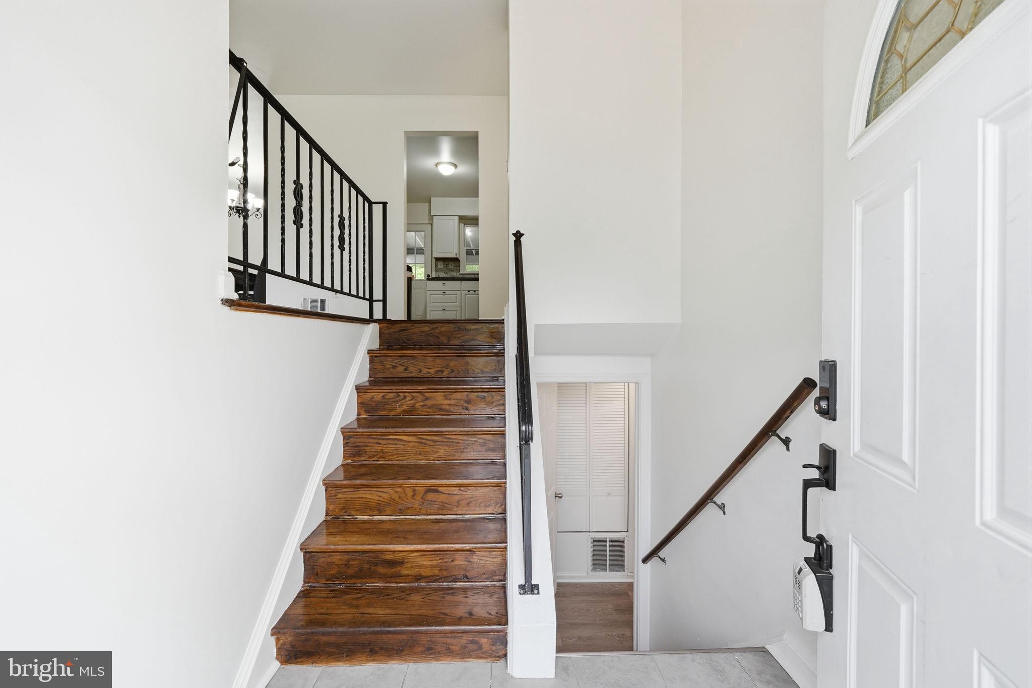 9705 Locust Avenue Lanham, MD 20706 - Photo 20 of 37