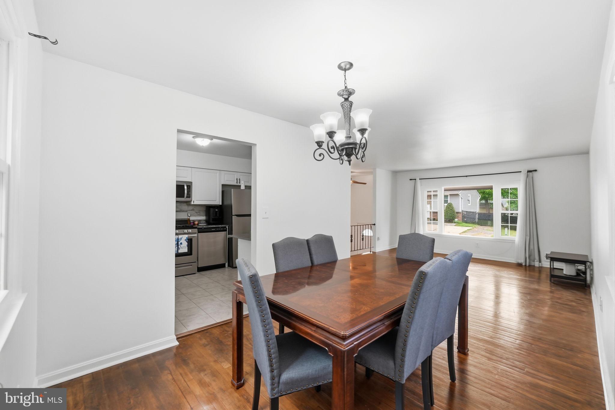 9705 Locust Avenue Lanham, MD 20706 - Photo 3 of 37