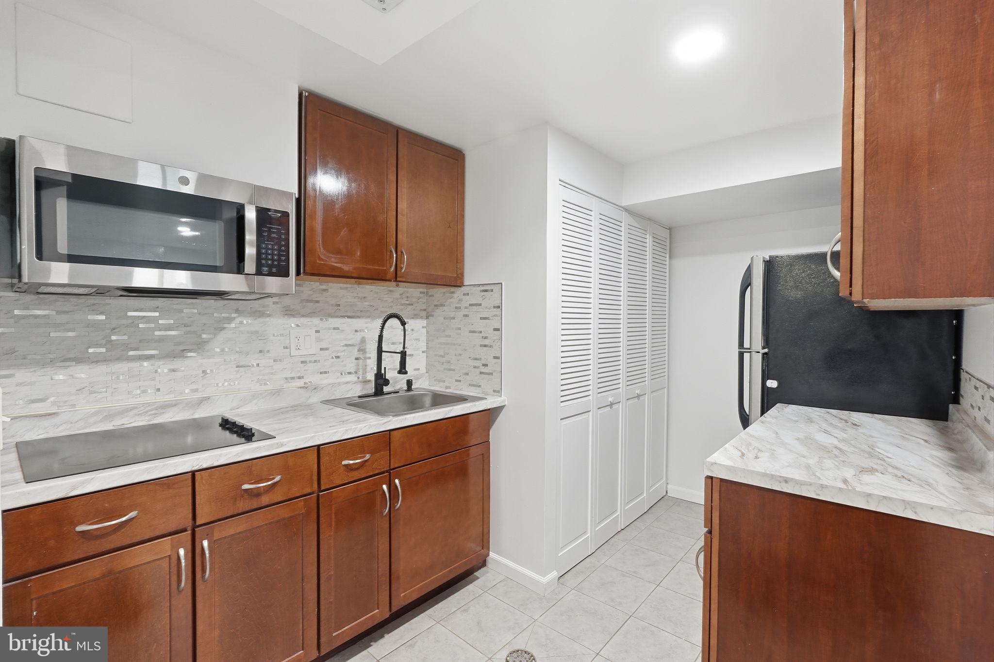 9705 Locust Avenue Lanham, MD 20706 - Photo 5 of 37
