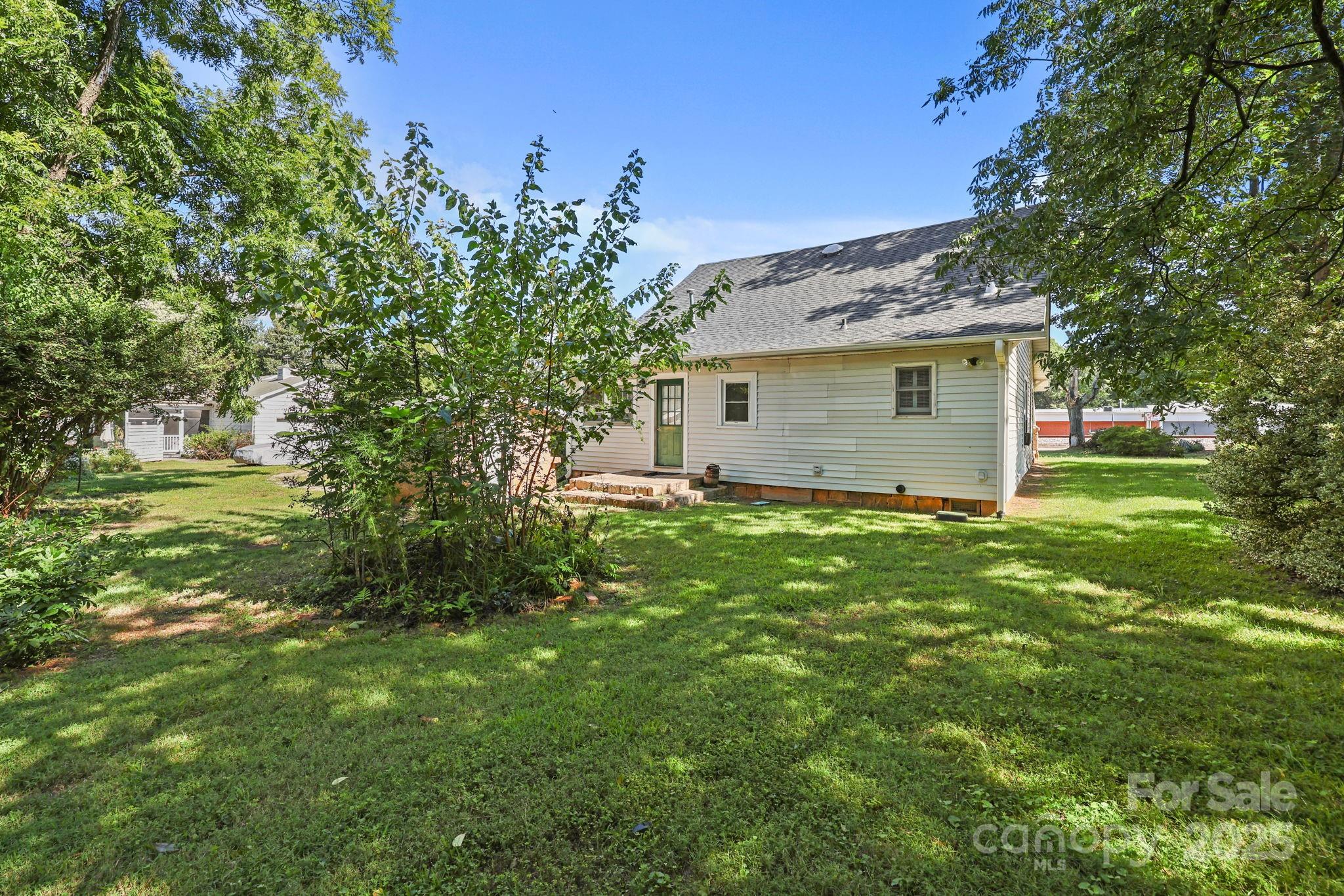 123 North Main Street Salisbury, NC 28144 - Photo 39 of 47 a view of a house with a garden