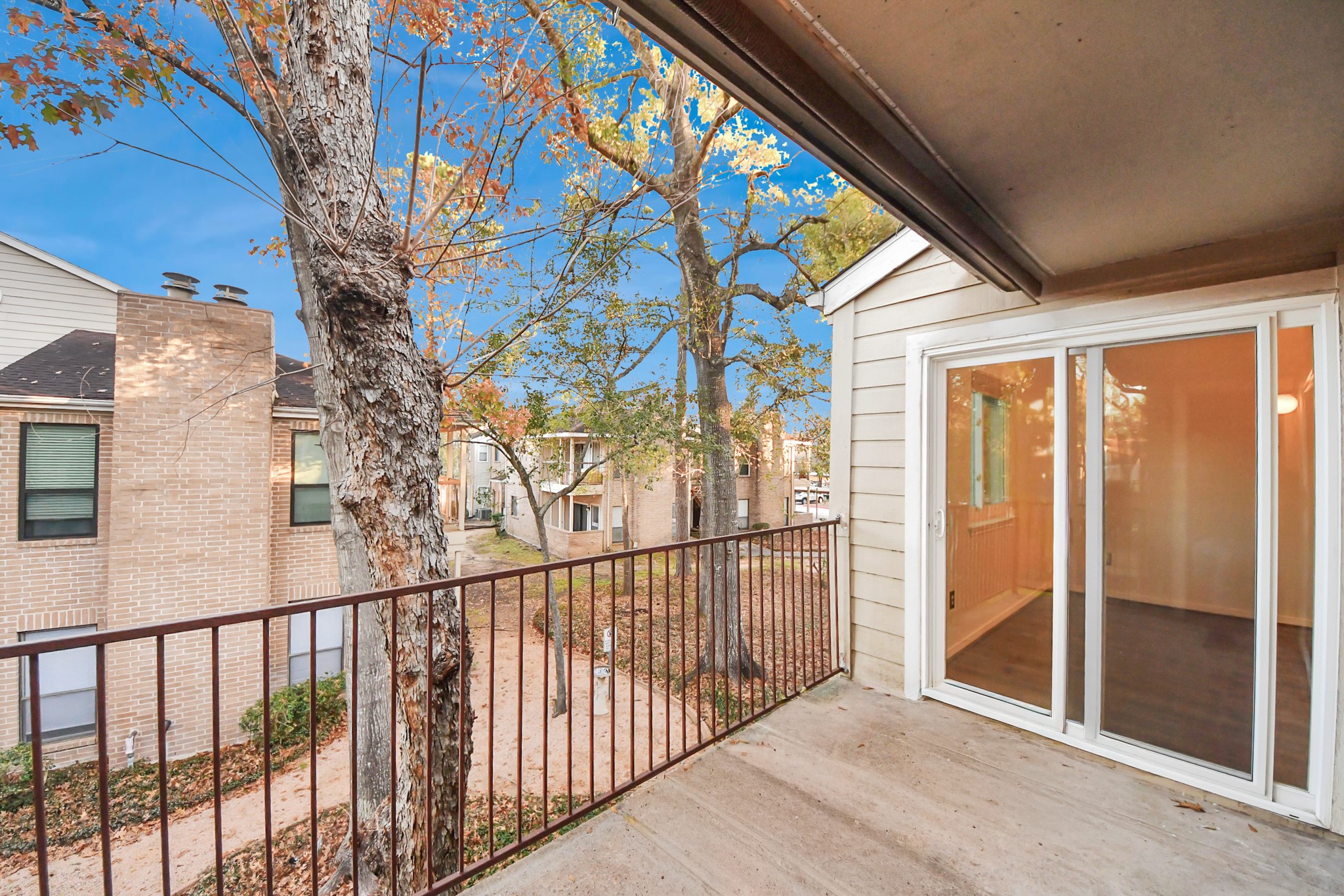 3500 Tangle Brush Drive, Unit 186 Spring, TX 77381 - Photo 37 of 43 a view of a balcony