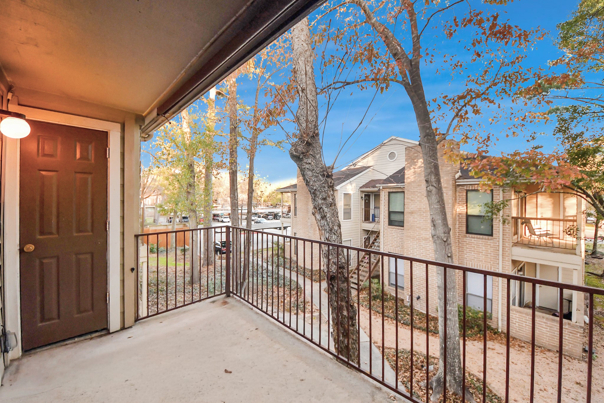 3500 Tangle Brush Drive, Unit 186 Spring, TX 77381 - Photo 38 of 43 a view of a balcony