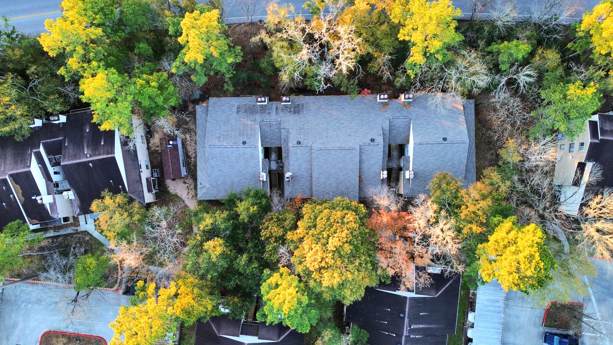 3500 Tangle Brush Drive, Unit 186 Spring, TX 77381 - Photo 4 of 43 front view of a house with a yard