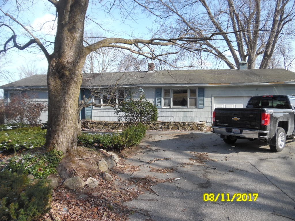 214 Varnum Road Dracut, MA 01826 - Photo 1 of 14 Gallery Image 1