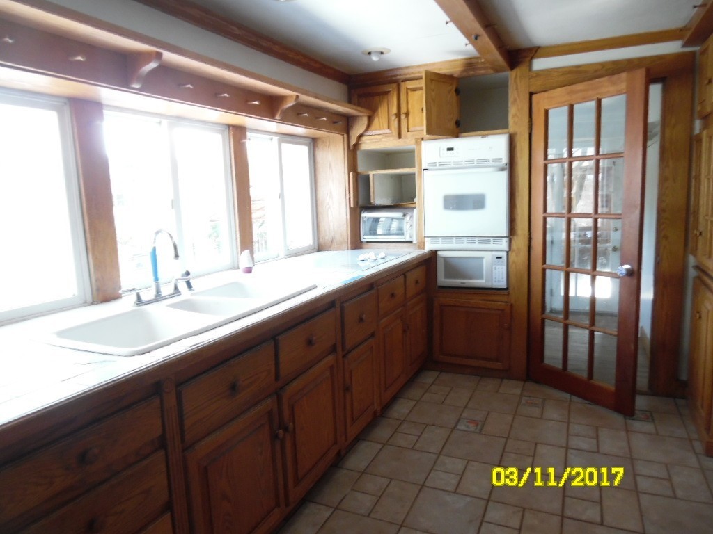 214 Varnum Road Dracut, MA 01826 - Photo 7 of 14 Gallery Image 7