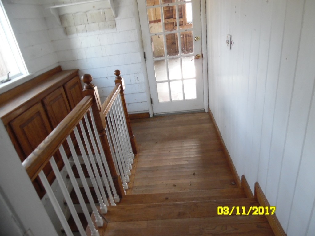 214 Varnum Road Dracut, MA 01826 - Photo 10 of 14 Gallery Image 10