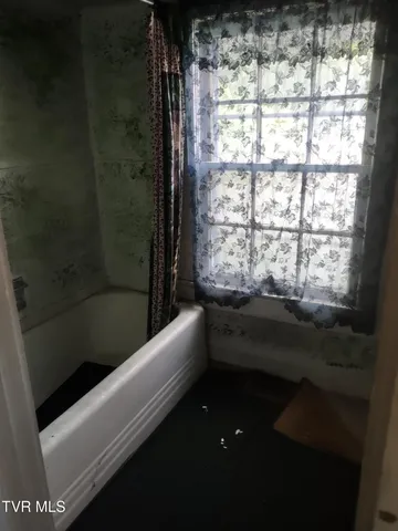 $22,000 | 200 East Water Street, Pocahontas, VA 24635