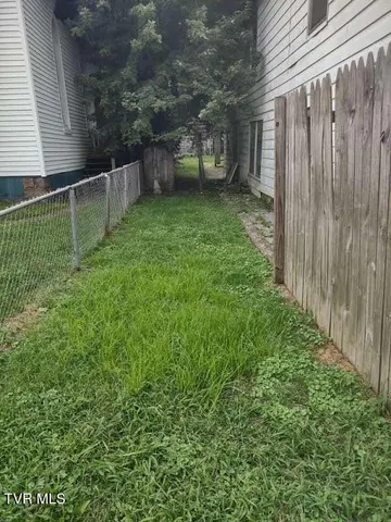 $22,000 | 200 East Water Street, Pocahontas, VA 24635