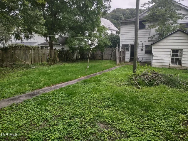 $22,000 | 200 East Water Street, Pocahontas, VA 24635