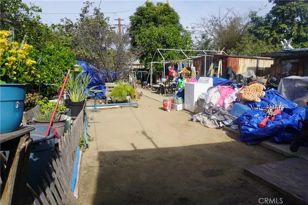 a view of outdoor space