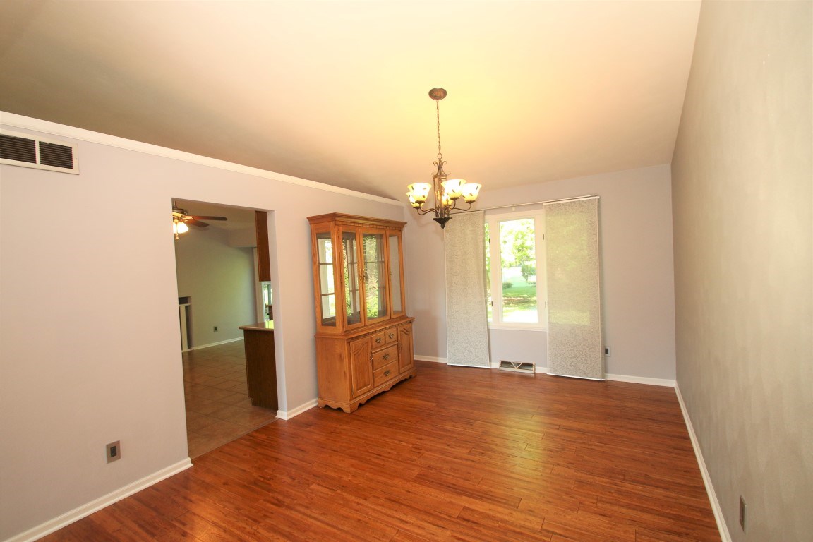 6632 Swansdown Road Loves Park, IL 61111 - Photo 5 of 25 Gallery Image 5