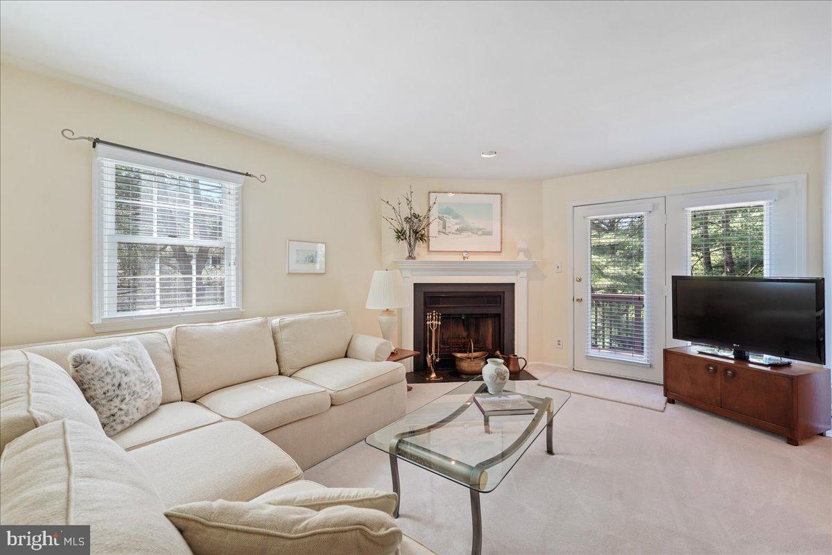 102 Meadow Court, Unit 102 Glen Mills, PA 19342 - Photo 3 of 28