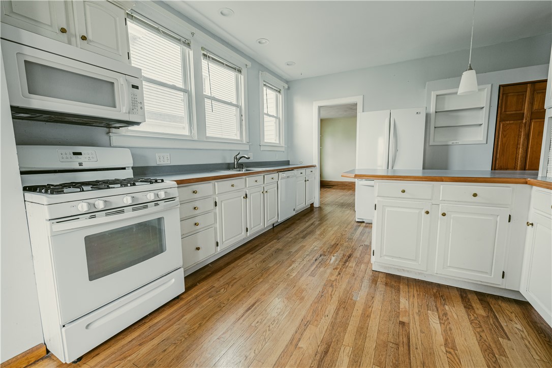 297-303 Dartmouth Street Rochester, NY 14607 - Photo 9 of 44
