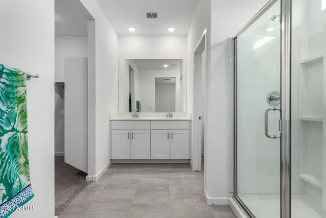 $2,050 | 1971 South 241st Drive, Buckeye, AZ 85326