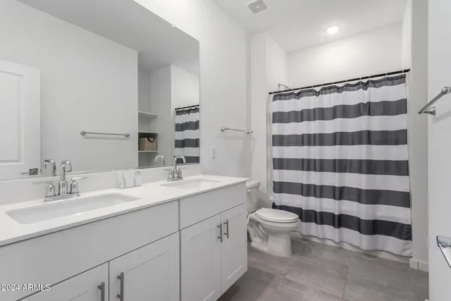 $2,050 | 1971 South 241st Drive, Buckeye, AZ 85326