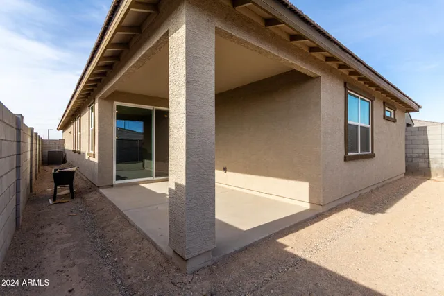 $2,050 | 1971 South 241st Drive, Buckeye, AZ 85326