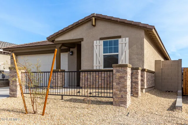 $2,050 | 1971 South 241st Drive, Buckeye, AZ 85326