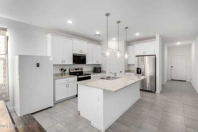 $2,050 | 1971 South 241st Drive, Buckeye, AZ 85326