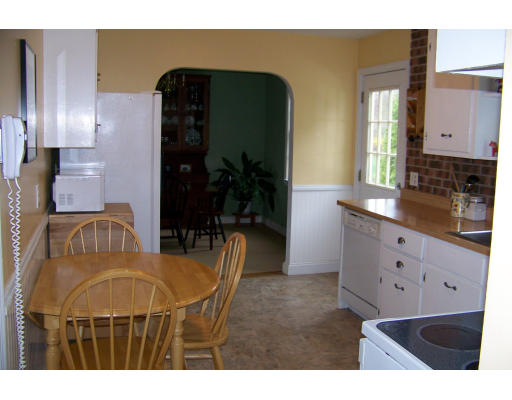 2 Washington Road Northborough, MA 01532 - Photo 5 of 12 Gallery Image 5