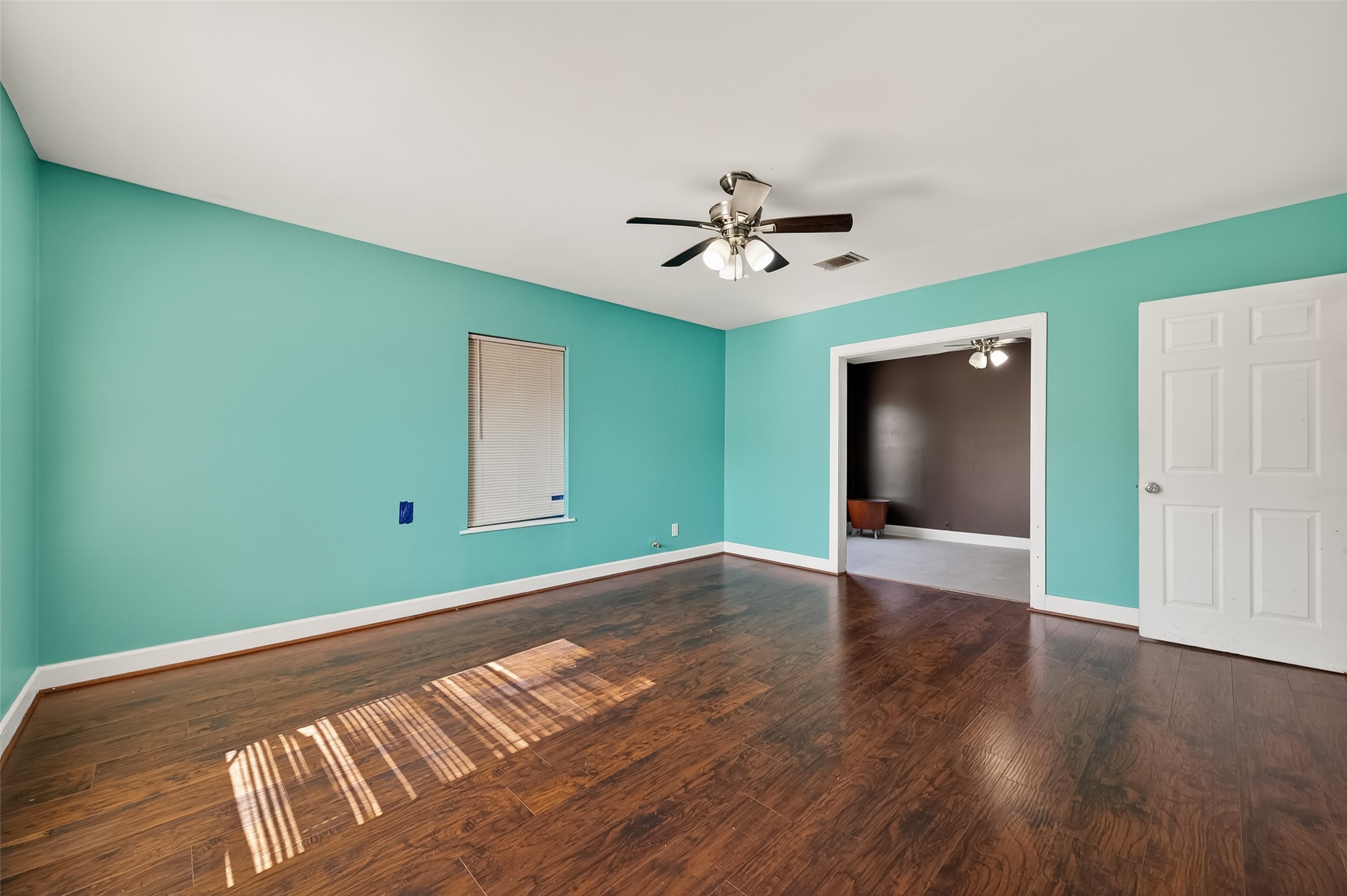 7109 Myrtle Street Houston, TX 77087 - Photo 3 of 21