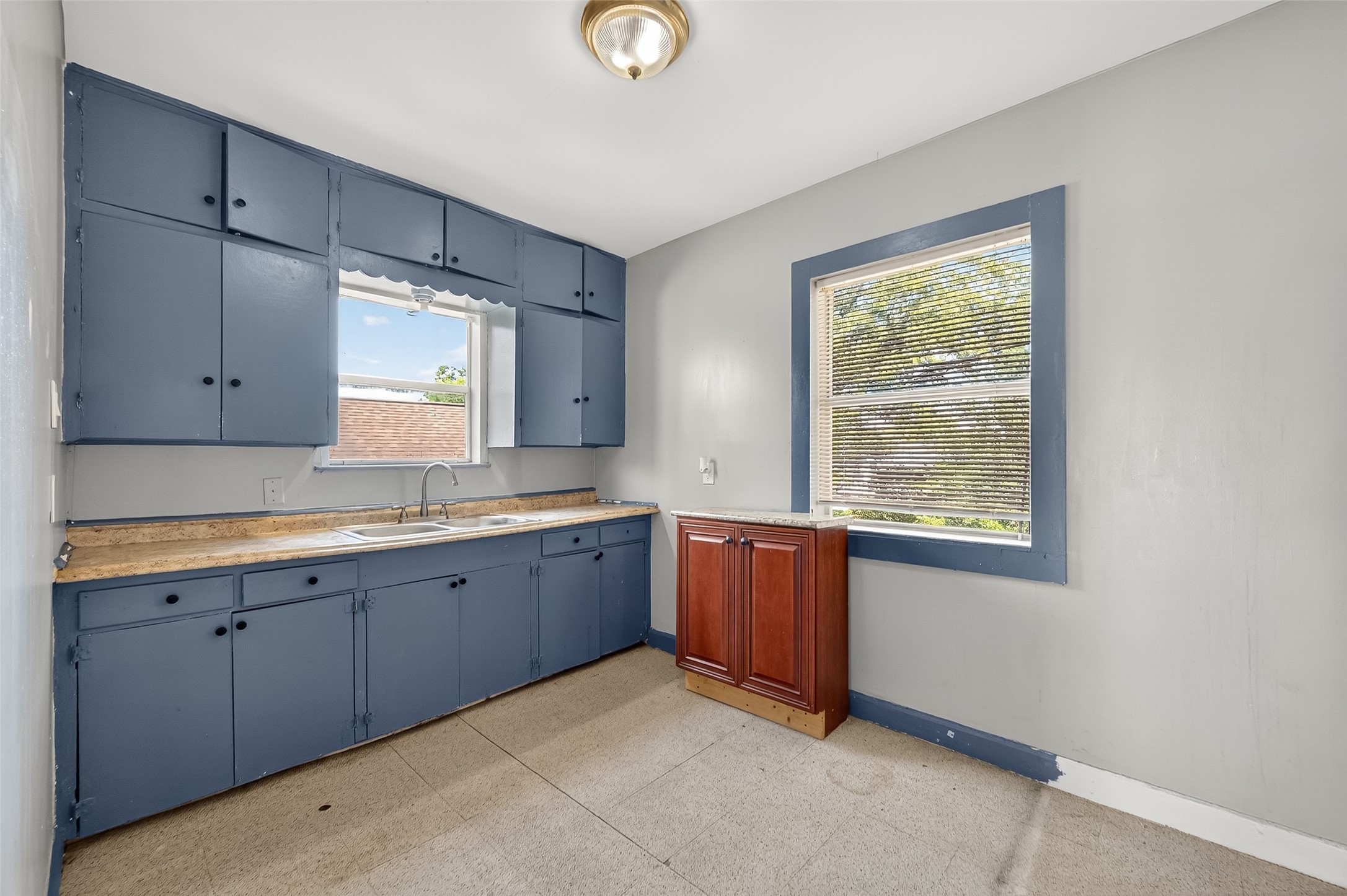 7109 Myrtle Street Houston, TX 77087 - Photo 8 of 21