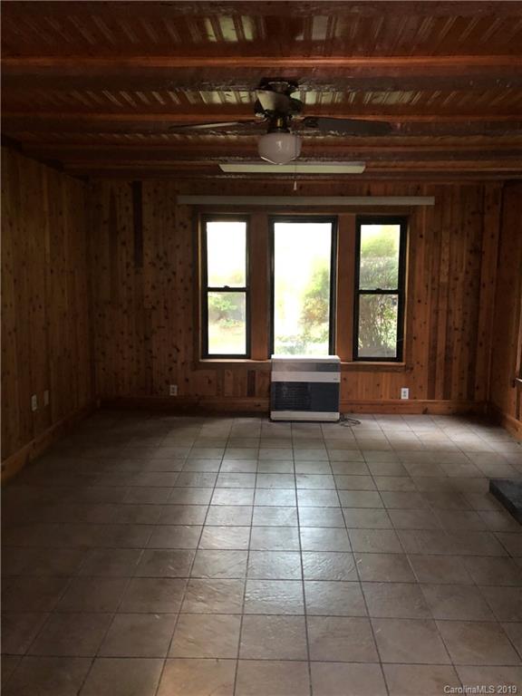 1063 Summers Road Valdese, NC 28690 - Photo 5 of 12 Gallery Image 5