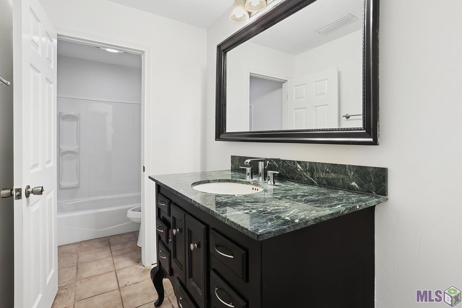 12157 East Banofax Avenue Baton Rouge, LA 70814 - Photo 12 of 13