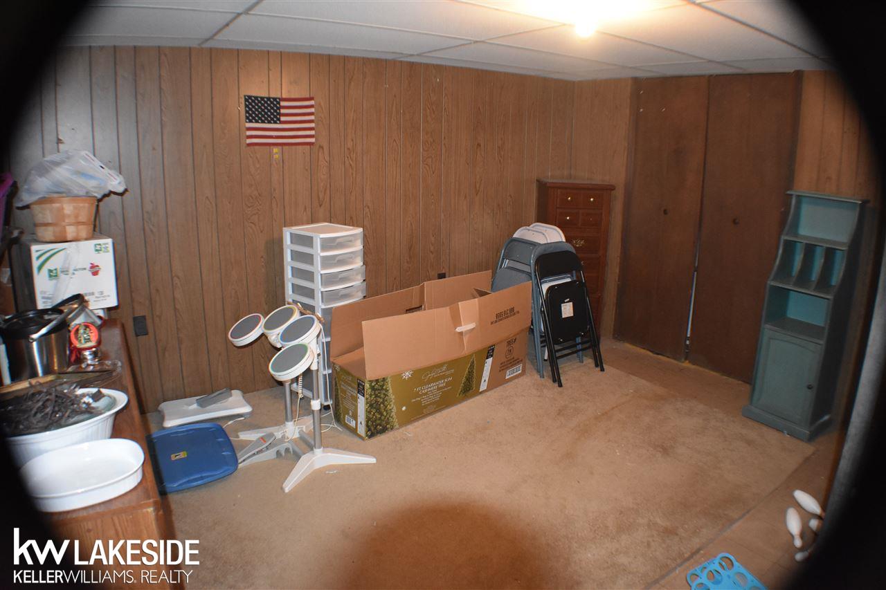 30624 Calahan Road Roseville, MI 48066 - Photo 18 of 26 31348397-17.JPG